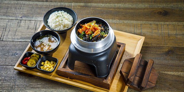 Chicken Rice Pot