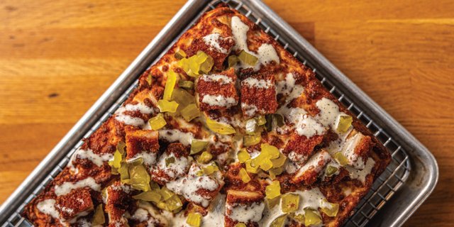 Large Nashville Hot Chicken Pizza