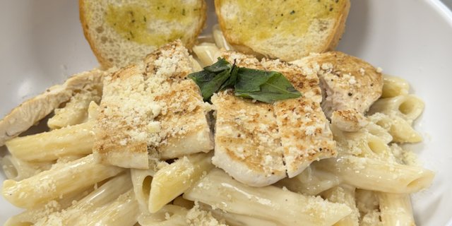 Chicken Alfredo