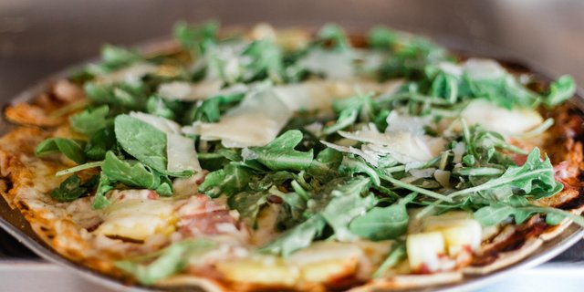 Pineapple Fresca Pizza