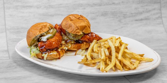 Sliders W/ Fries