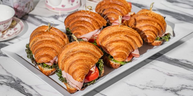 Half Dozen Turkey Sandwiches