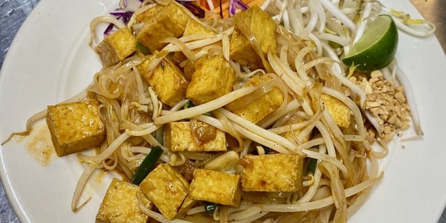 Pad Thai Tray