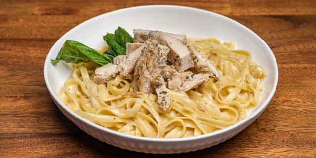 Fettuccine Alfredo
