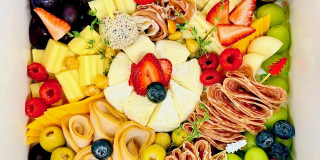 Gluten-Free Charcuterie Platter