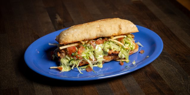 Individual Pollo al Carbon Torta