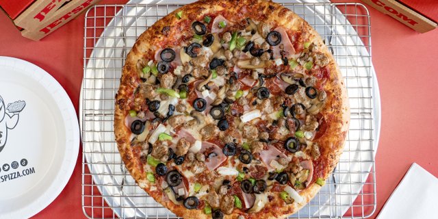 Jet 10 - Hand Tossed Round Pizza
