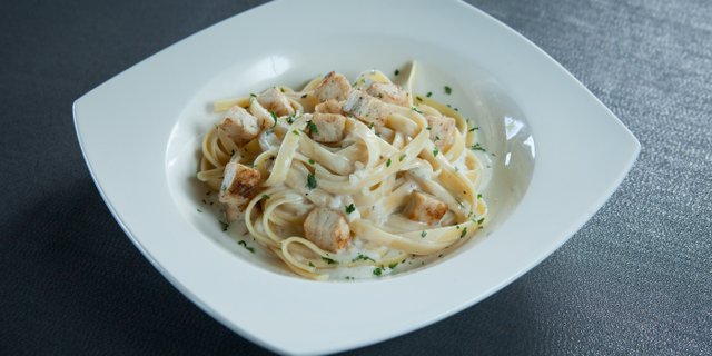 Fettuccine Chicken Mushroom Alfredo