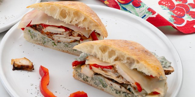 Goddess Chicken Sandwich