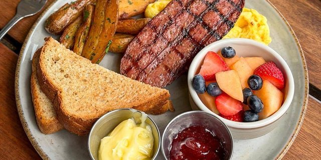 Rise & Dine Breakfast Buffet