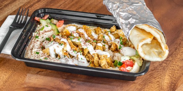 Hummus Chicken Plate