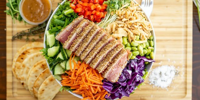 Ahi Salad Tray