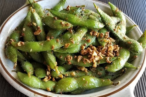 Spicy Garlic Edamame