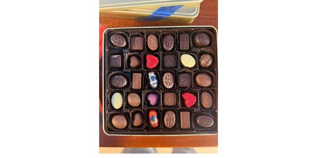 Build-Your-Own 4-Piece Chocolate Box