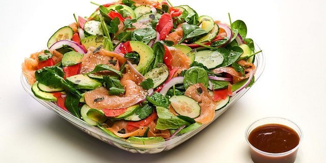 Smoked Salmon Avocado Salad