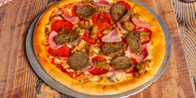 Carne Pizza