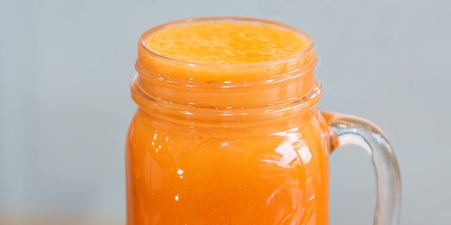 Golden Girl Juice