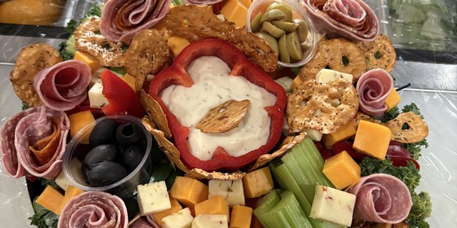 Cheese & Veggie Platter
