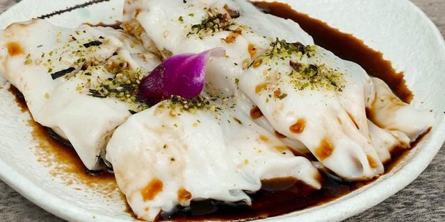 Softshell Crab Rice Crepe
