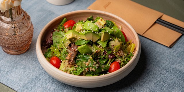 Quinoa & Avocado Salad