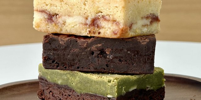 Matcha Chocolate Brownie