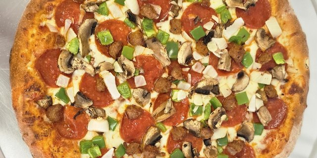 Large 14" Deluxe Pizza