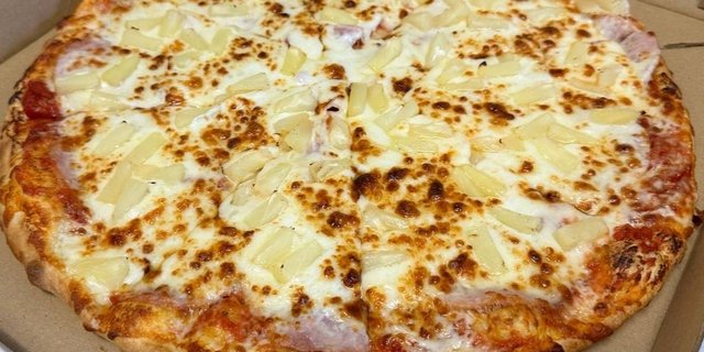 Hawaiian Pizza
