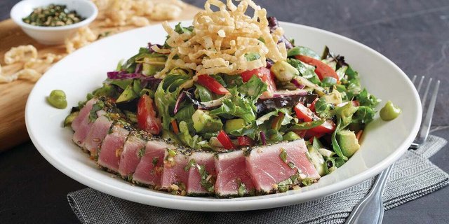 Individually Packaged Enlightened Seared Ahi Salad*