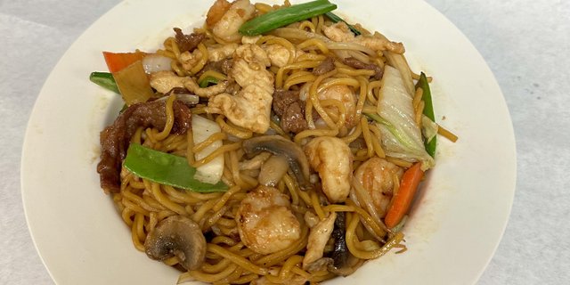 House Lo Mein
