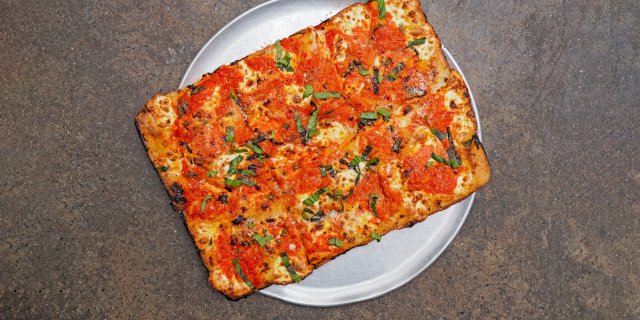 Nonna Pizza