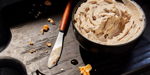 Reduced Fat Honey Walnut Cream Cheese Tub