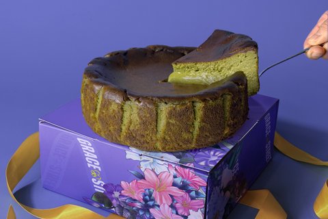 Matcha Basque Burnt Whole Cheesecake