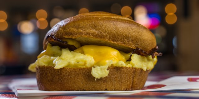 Croissants w/ Egg, Bacon & Cheese
