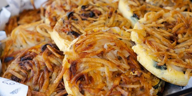 Potato-Crusted Frittata Tray