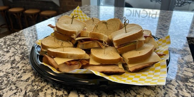 Signature Sandwich & Pasta Salad Picnic Bundle