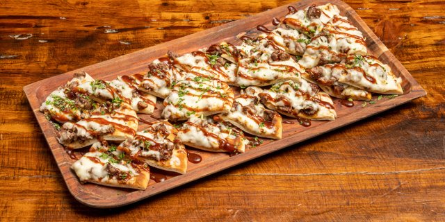 Steak & Cheese Flatbread