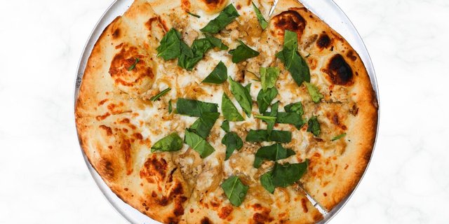 Chicken Alfredo Pizza