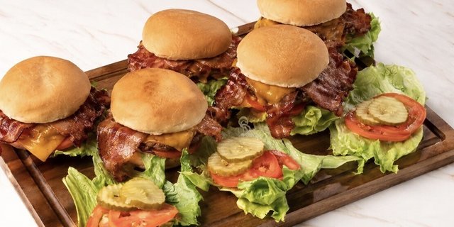 Bacon Cheeseburger Platter