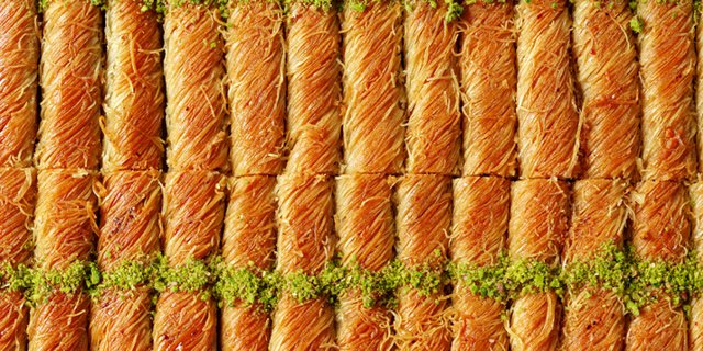 Diyarbakir Burma w/ Pistachio Kataifi Tray