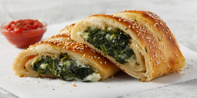 Spinach 24" Whole Stromboli