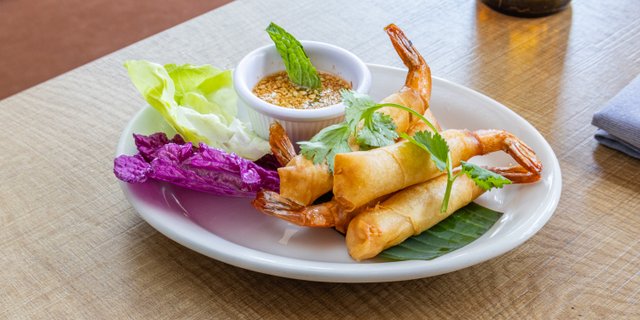 Crispy Shrimp Rolls
