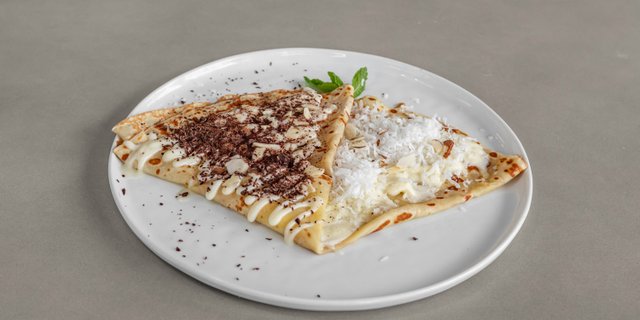 Coconut Waves Crepe