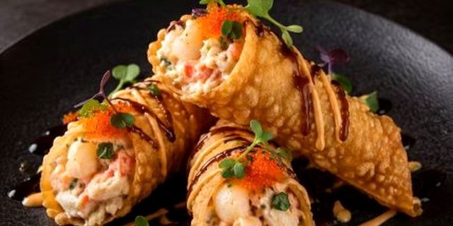 Seafood Cannoli