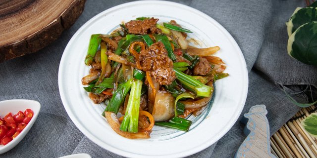 Beef W/ Scallions Stir-Fry