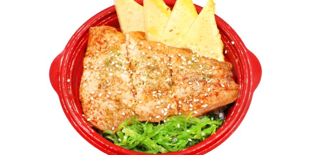 Grilled Salmon Donburi