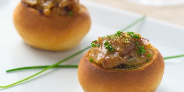 Tomato Cheddar Bisque Boules