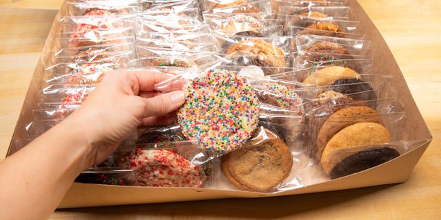Large Party Cookie Box