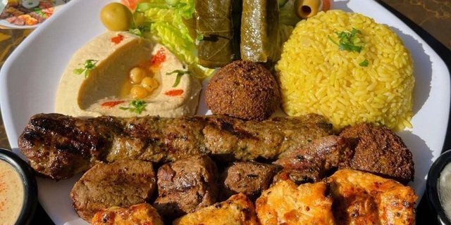 3 Skewers Boxed Lunch