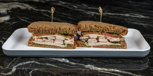Pesto Chicken Sandwich Boxed Lunch
