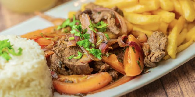 Lomo Saltado